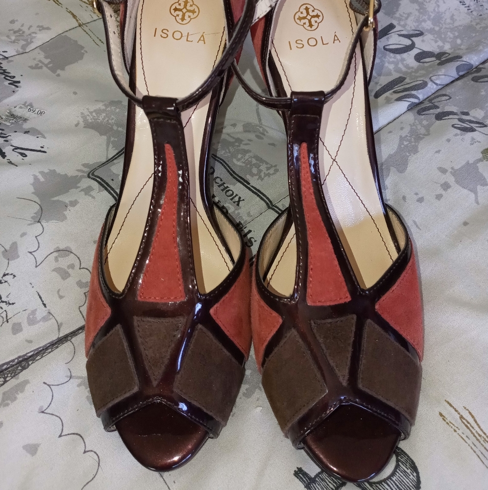 Isola Elegant Brown and Pink Sandals